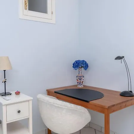 Апартаменти Realty Holidays Pinnidys House *